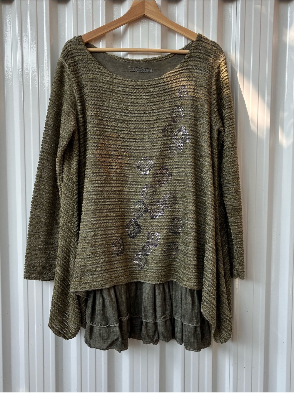 Lagenlook Olive Green Ribbed Textured Knit Tunic with Sequin Floral Detail